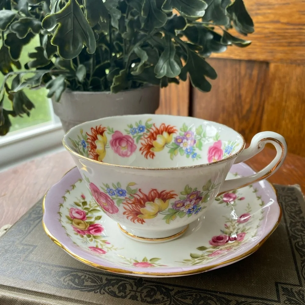 Royal Chelsea English Bone China Floral Teacup and Saucer Set EUC